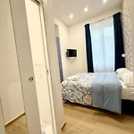 Dimora Lumine فندق مبيت وإفطار 4*