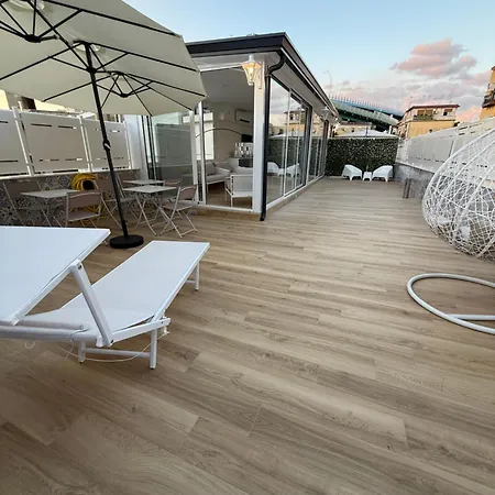 Dimora Lumine 4* Νάπολη