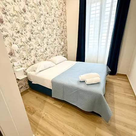Dimora Lumine Oda ve Kahvaltı Napoli
